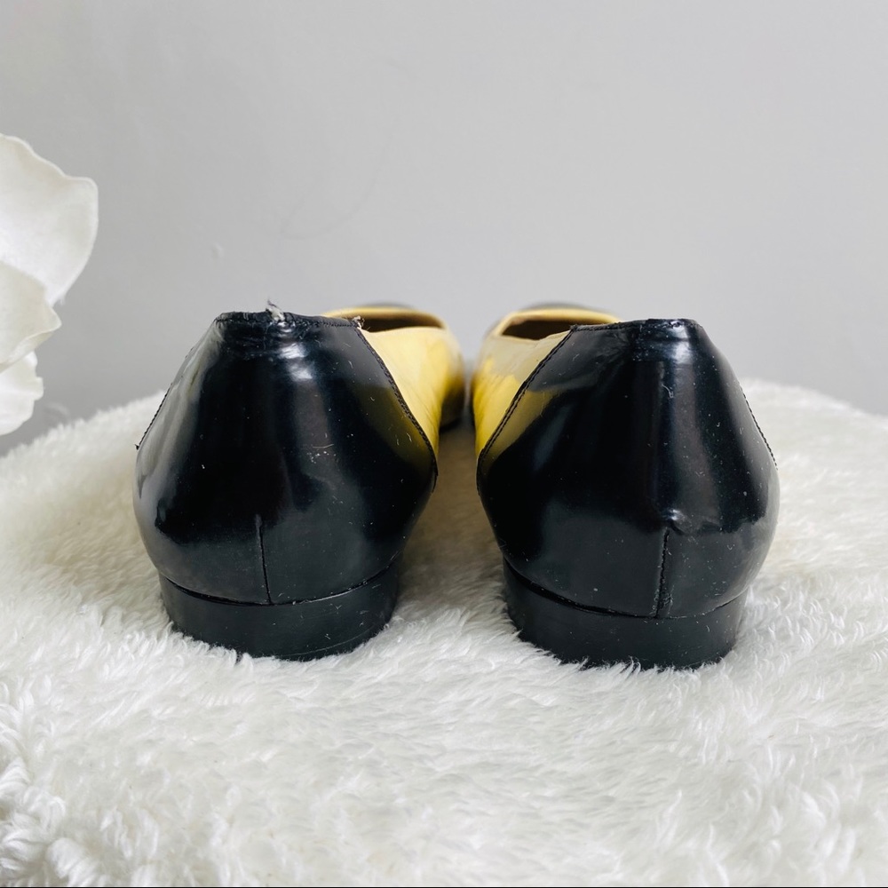 Salvatore Ferragamo cap toes flats - Picture 4 of 8